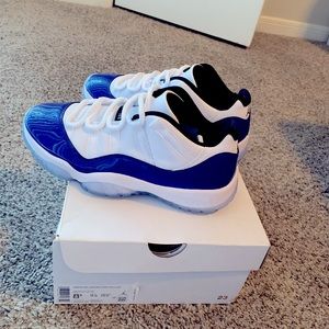 Women’s Air Jordan 11 Retro Low